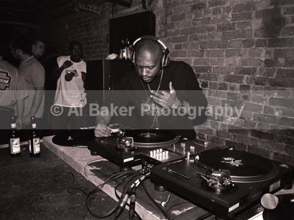 32 cut_master_swift - Rodney P & Skitz @ sankeys  28.11.02