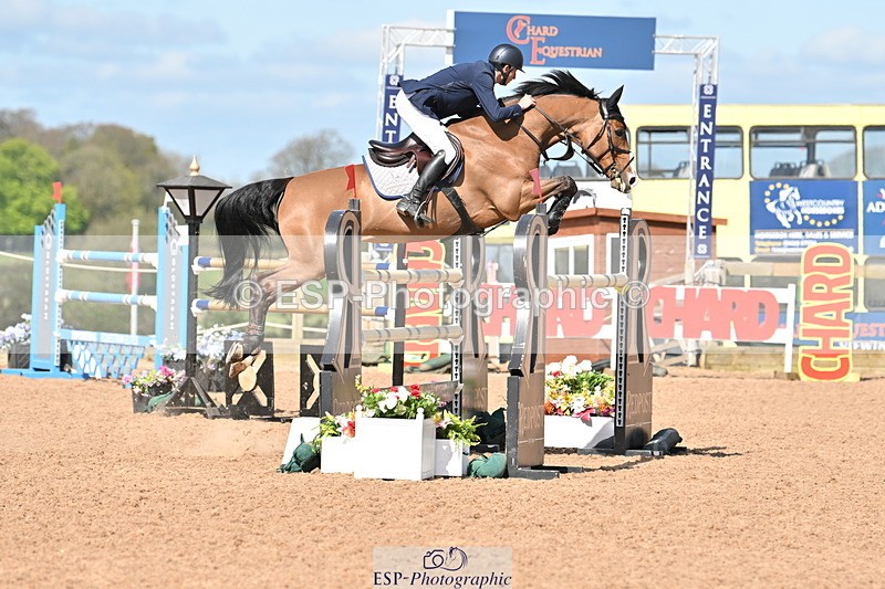 240418A-110122-02420 - Cls 5, 2 Star Medium Tour 1.35m