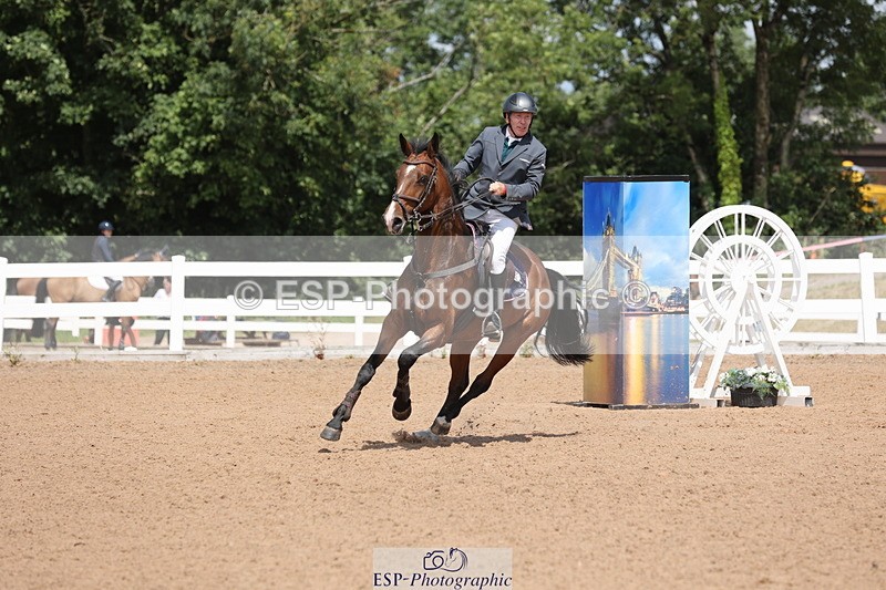 240718A-131205-05459 - Cls 9, 1 Star Bronze Tour 1.10m