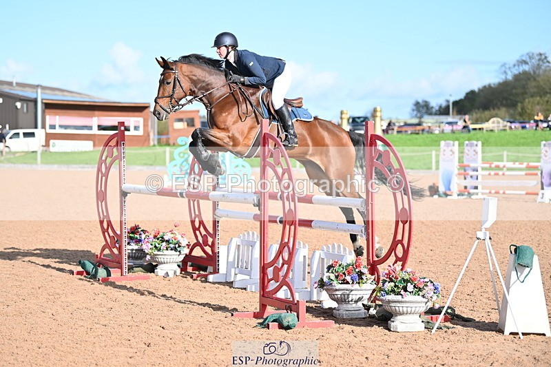 231014A-103313-04135 - Cls 18 Newcomers & 1.10m Open