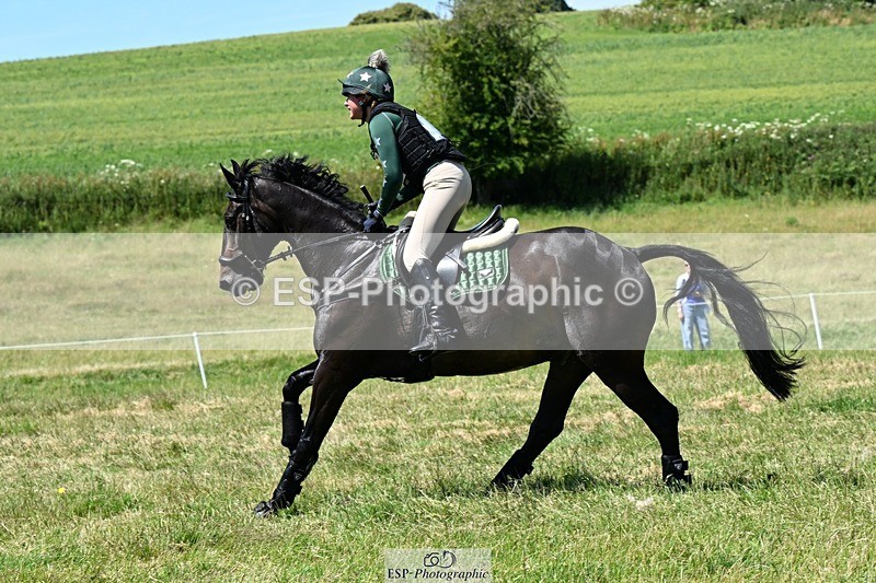 240629X-120236-2352 - 051-Marie_Webber-BENNY'S_DOUBLE_DIAMOND