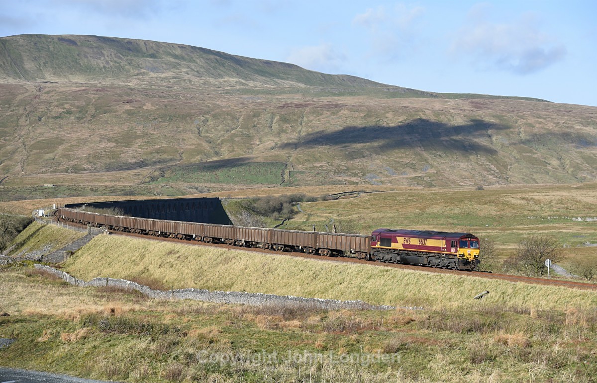 JL - 8.11.17 66137 6E95 Kirkkby Thore - Hull CT, Ribblehead - Ribblehead