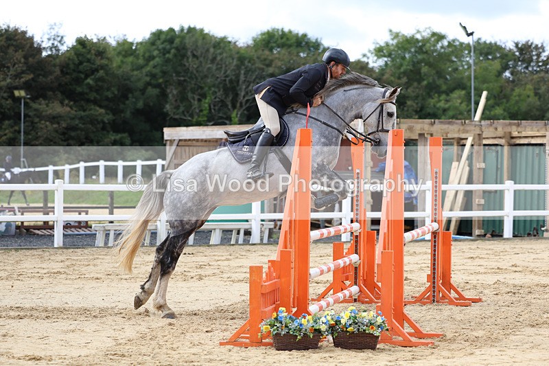 3E7A2186 - Class 4: Senior British Novice/90cm open