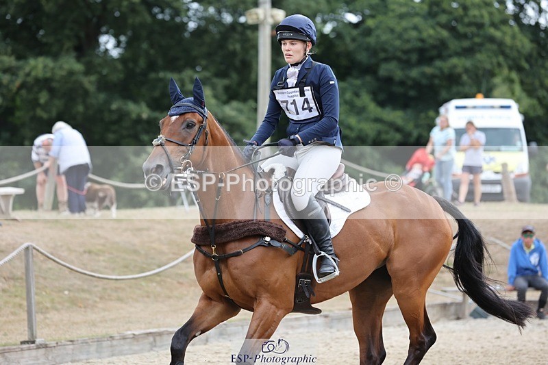 250803A-142820-14694 - P-714-Skye.Pleydell-Bouverie-SUPER.VISION