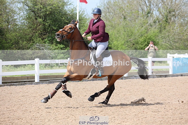 240510A-141200-07496 - Cls 17 1.05m National Am Quali