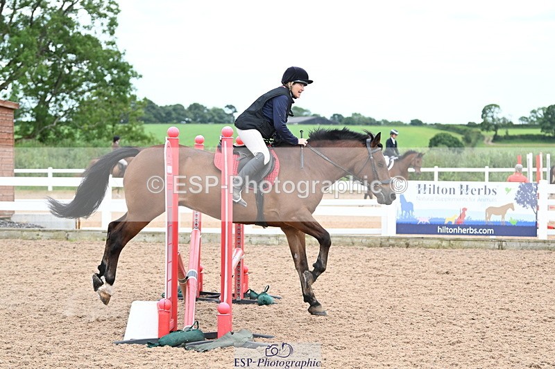 240611A-165330-00331 - 70cm