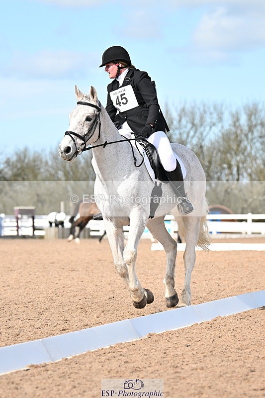 240324A-135235-03514 - Novice 28, 13.00 to 14.00