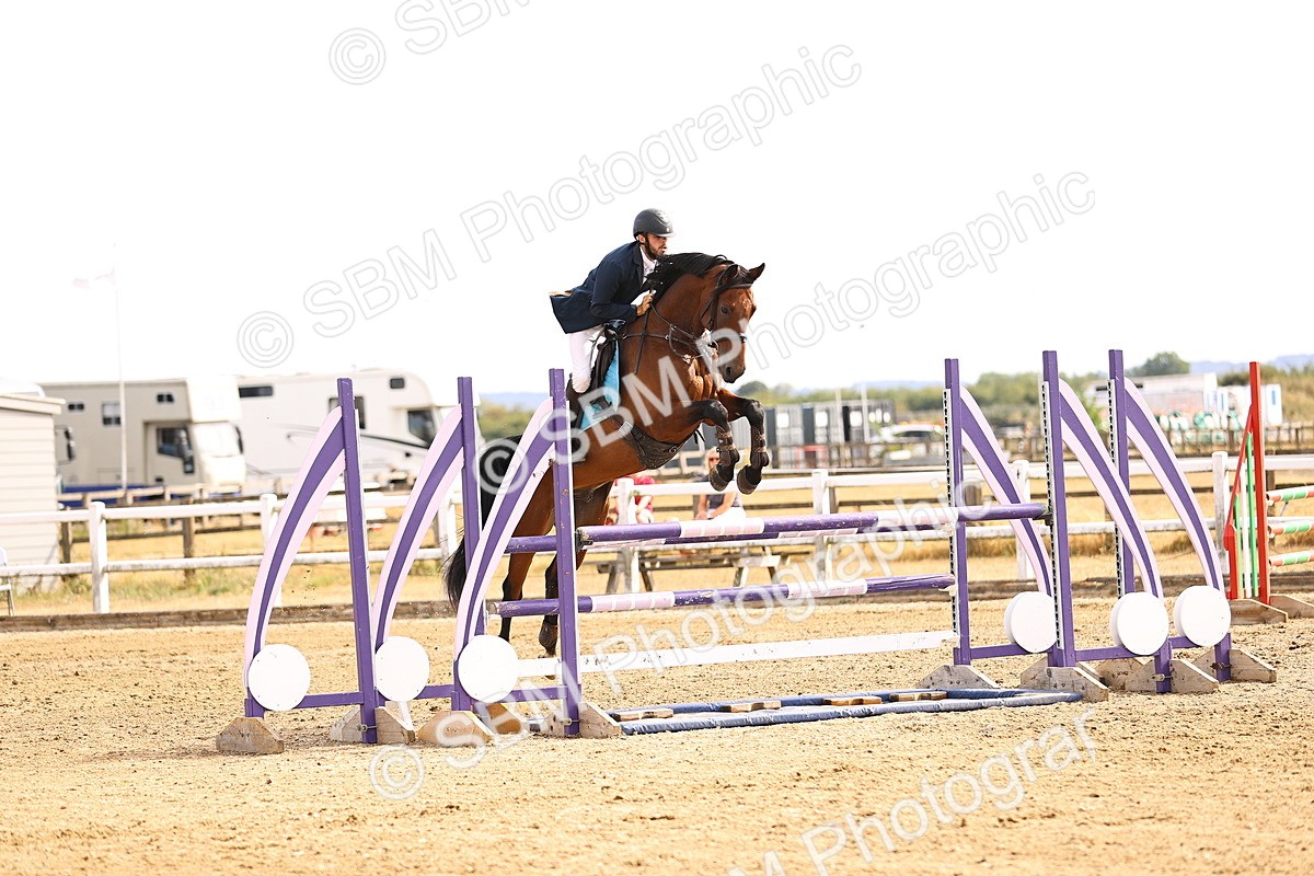 SBM_001615 - Class 6 - Senior Newcomers 1.10m