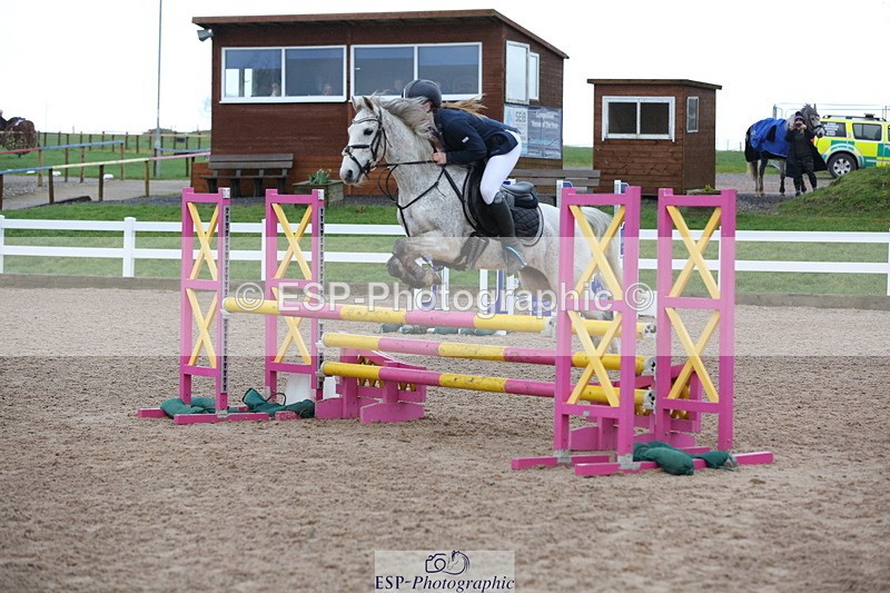 240211A-103858-02174 - Cls 4 Pony Discovery & 90cm Open