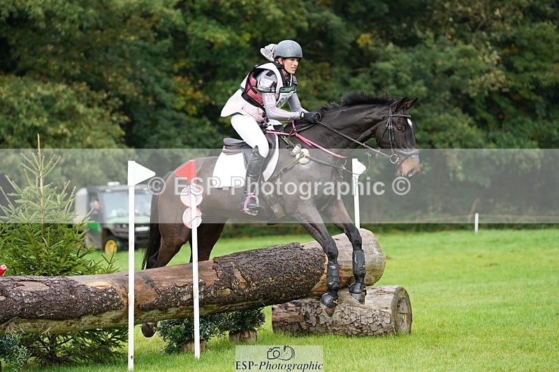 231021-095424-13398 - 603-KILBUNNY.BLUE.BIRD-Claire.Deuten-SC+XC