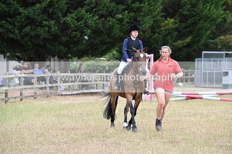 WJ6_9442 - Class 12 Minimus Jumping 45cm