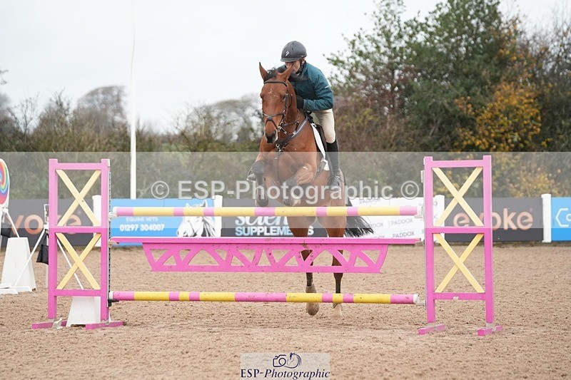 251107-131224-01097 - Cls 6 Foxhunter and 1.20m Open