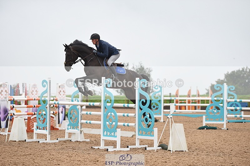 230916A-102418-03793 - Cls 14 Snr Foxhunter