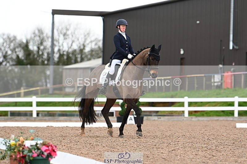 240218A-121910-07251 - 161-Katie.Warner-Active.Nuvalari