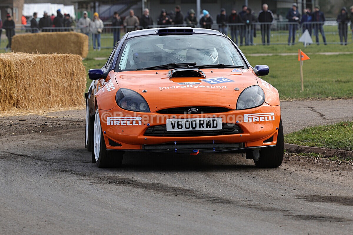 RETRO-128 - Race Retro