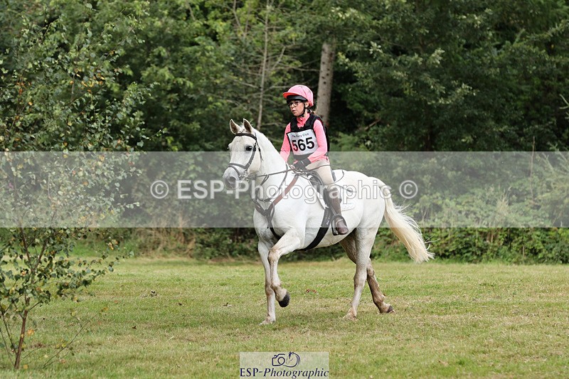 240825X-115645-32375 - 70cm XC 11.00 to 12.00