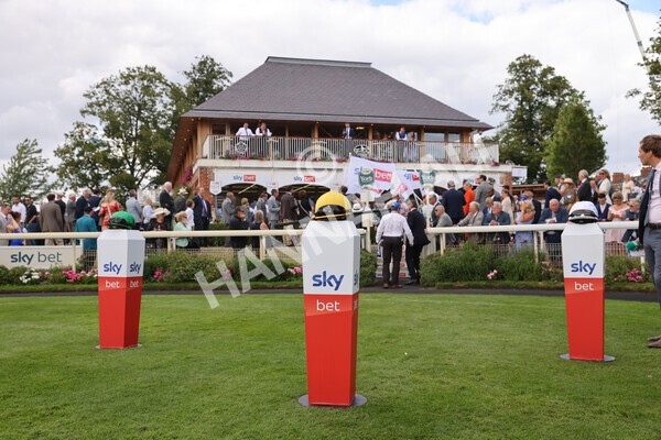 yr20082022r4-4 - Race 4 3.35pm Sky Bet Ebor