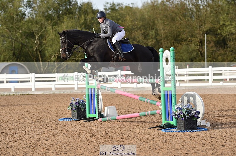 231015A-160908-09243 - Cls 27 1.10m Amateur Q 2nd R