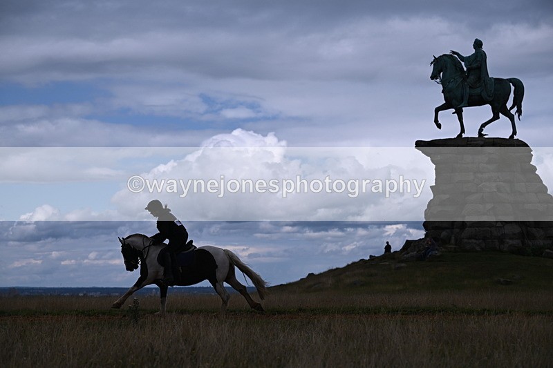 DSC_9546 - Time at Statue 15:11 to 15:58