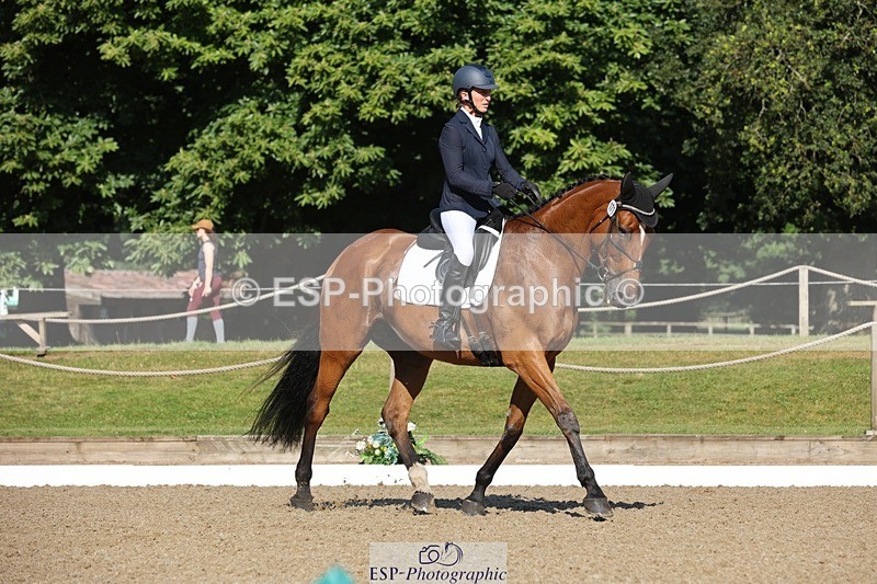 240719-090451-00017 - 171-Sophie_Hawke-Enormouse