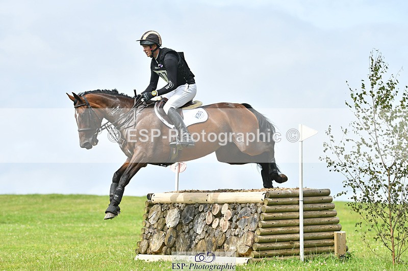 240804-115302-11883 - 307-Tom_Rowland-VALERIA