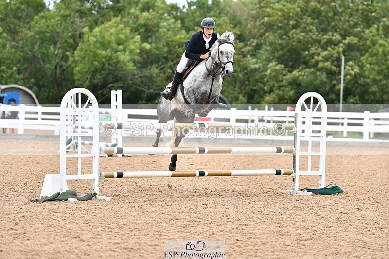 230819A-125936-00577 - Cls 26+28 Pony Foxhunter & 1.15m