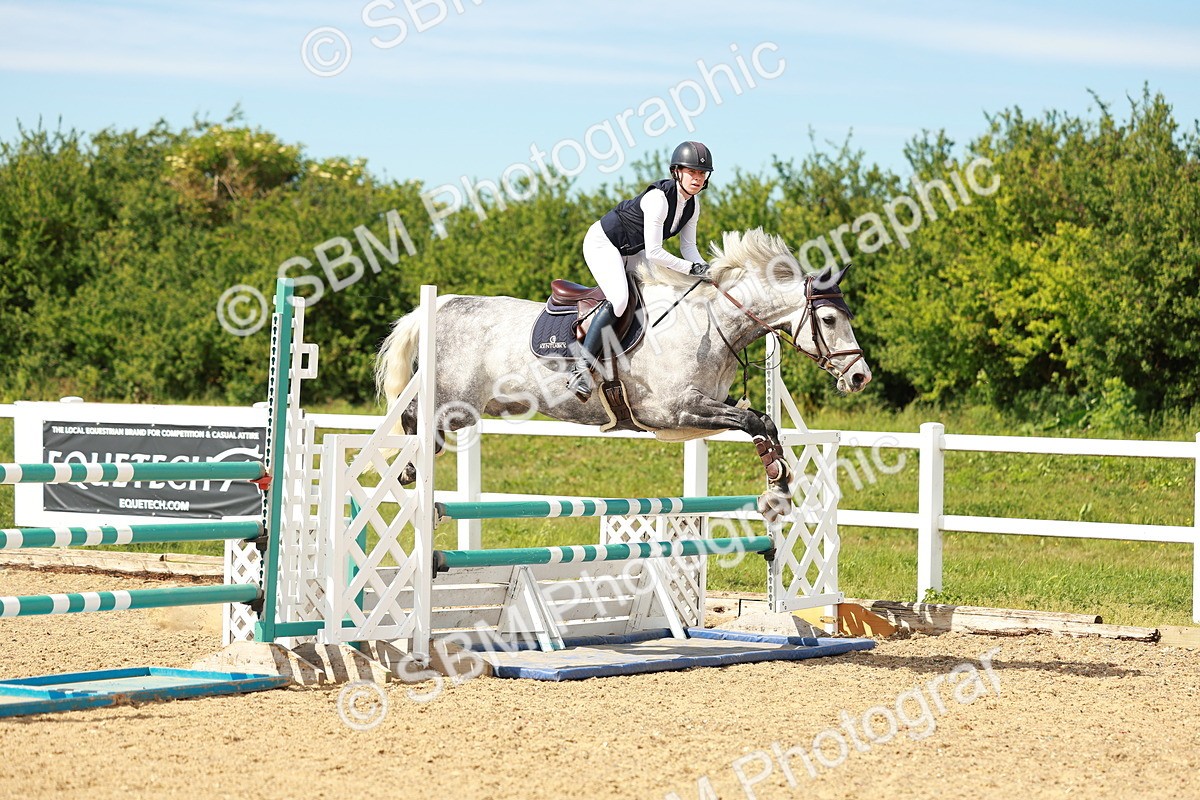 SBM_002530 - Class 4 - Senior Newcomers - 1.10m