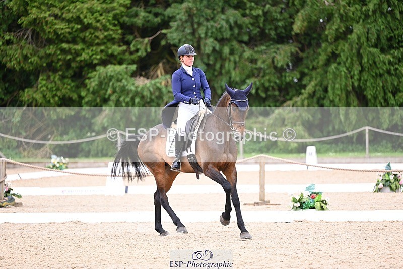 240524-114752-09029 - 521-DIVALI-Elaine_Pen