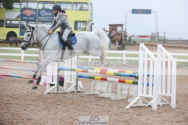 240630A-093411-11539 - Cls 30 British Novice and 80cm Open