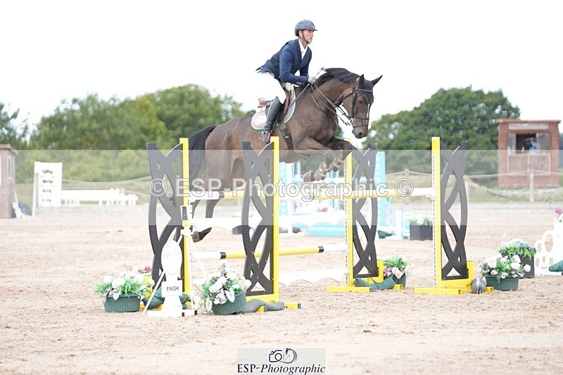 250801-113509-04949 - Cls 14 Snr Fox 1st Rnd