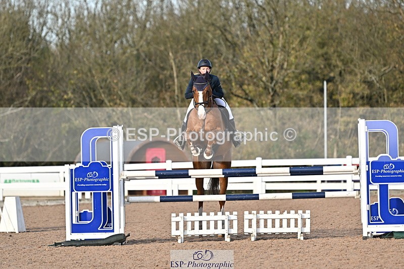 241113A-142153-00862 - Cls 05A&B Snr Fox & 1.20m Open