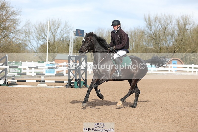 240223A-112659-00852 - Cls 4 Snr 1.05m Open