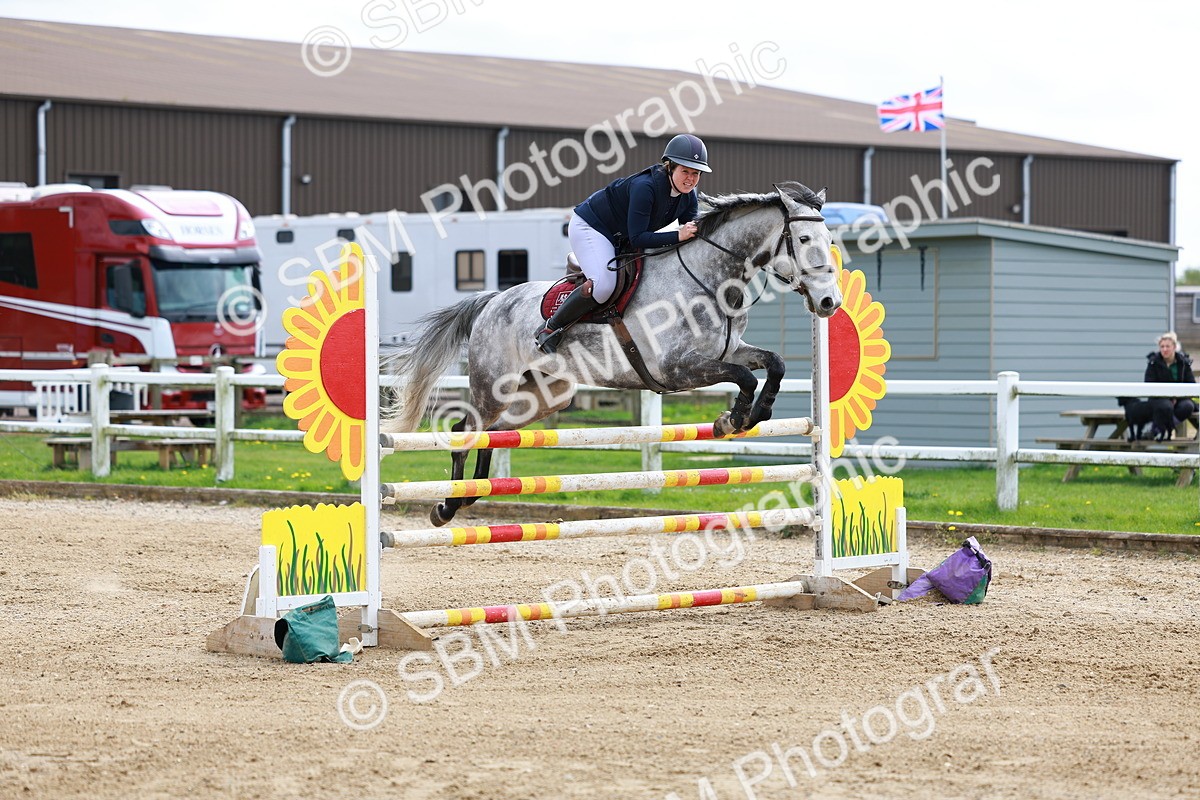 SBM_002425 - Class 10 - Senior Newcomers - 1.10m