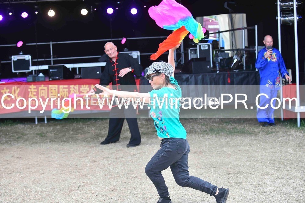 SH4_1640 - Tai Chi with Lisa Kay.