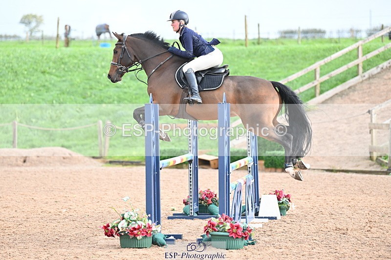 231013A-103944-01258 - Cls 7 Discovery & 1m Open