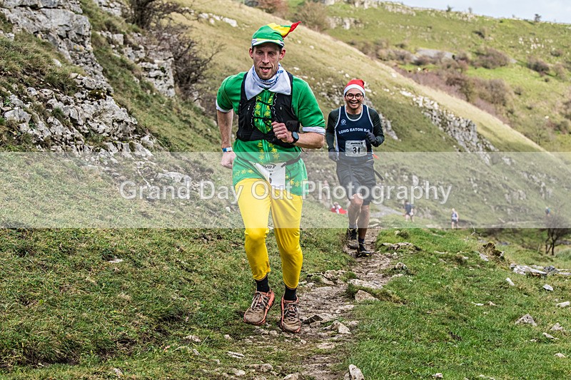 Litton-431 - Litton Christmas Cracker Fell Race (Limestone Series) Sunday 14th December 2025