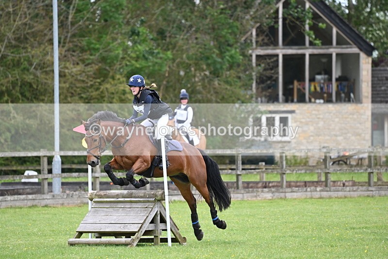 WJ6_3610 - Class 5 80cm Pairs