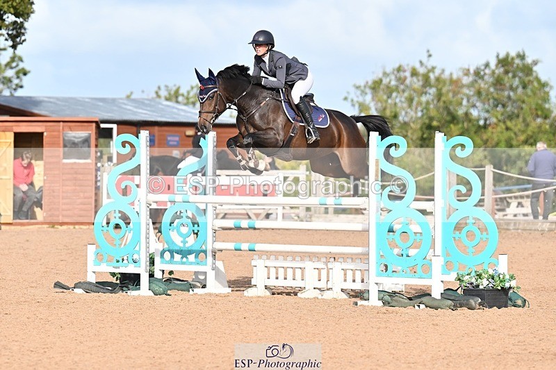 251005-102348-02745 - Cls 15 Foxhunter and 1.20m