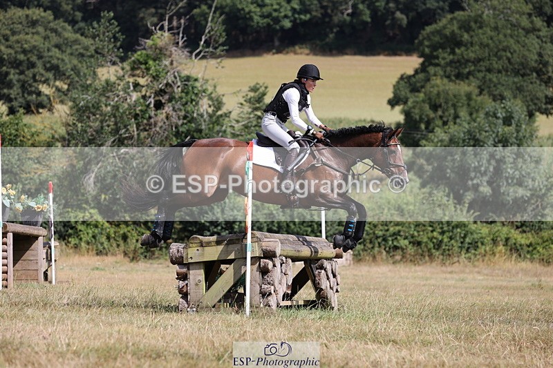 250802A-104147-00954 - B-057-Emma.Ergatoudis-MINERVA.VAN.DE.KOOLDRIES