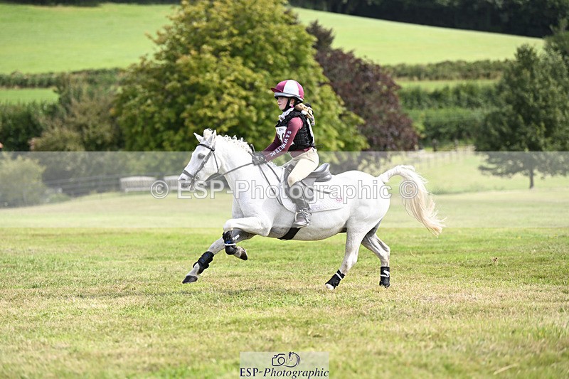 240825X-112624-32509 - 70cm XC 11.00 to 12.00