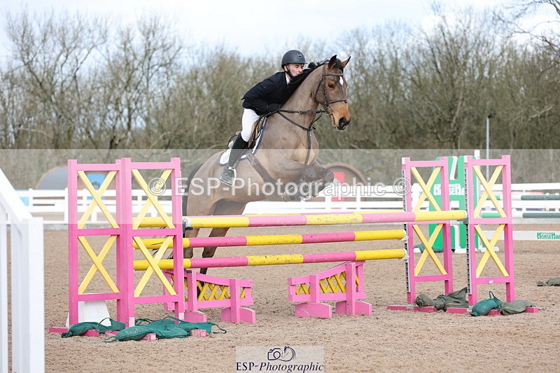 240223A-121525-01153 - Cls 4 Snr 1.05m Open