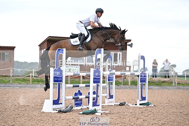 240828A-163039-01354 - Cls 5 Snr Foxhunter and 1.20m Open