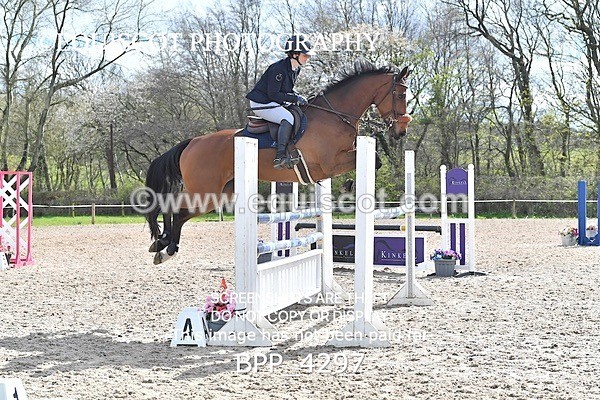BPP_4297 - CLASS 8 FRI Senior Foxhunter/ 1.20m Open