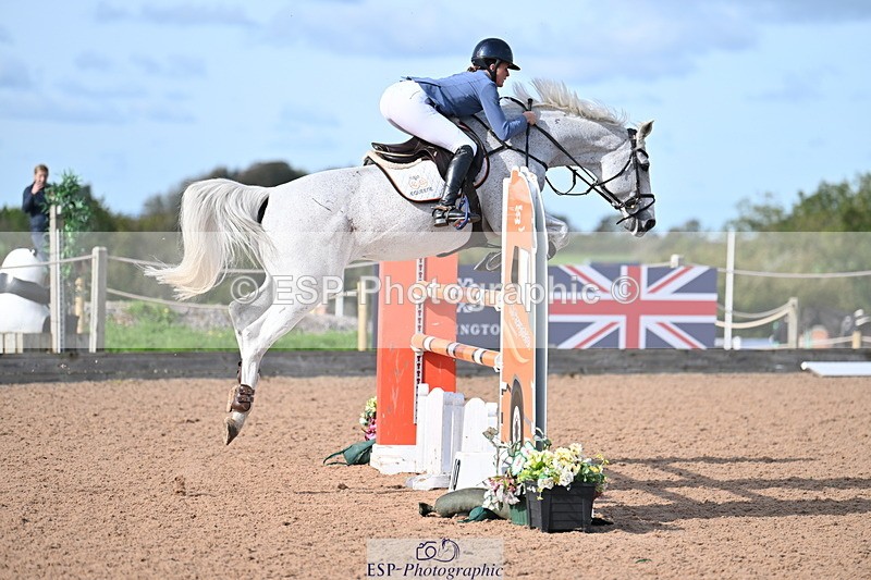 231015A-130733-08098 - Cls 30 Foxhunter & 1.20m Open