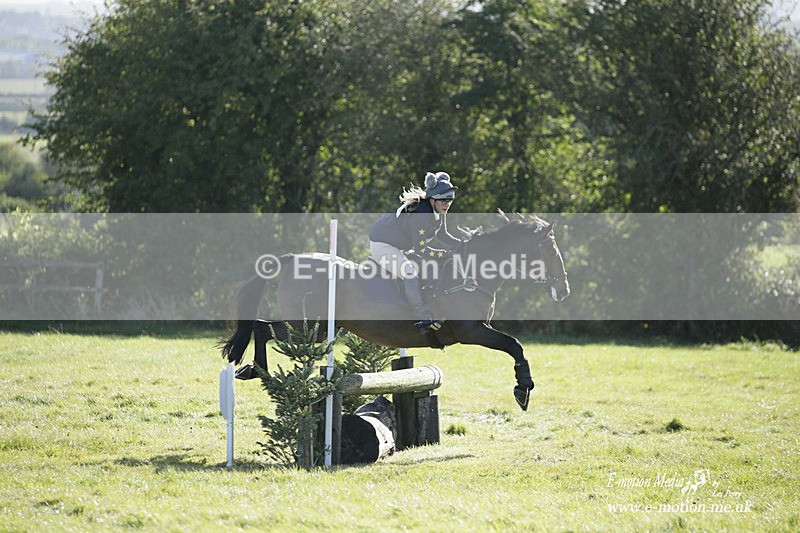  WWHT 031021 856 - WWEC Novice Restricted (0.80m) 18/10/20