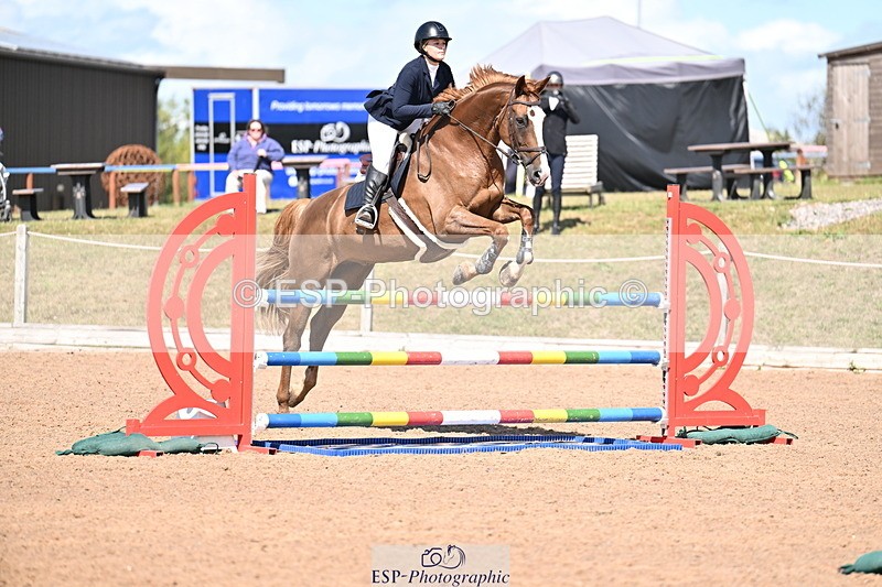 250827B-131446-00502 - Cls 4 Snr Newcomers 1.10m