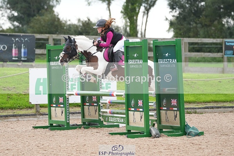 250920-101025-00562 - Cls 5 Pony British Novice and 80cm