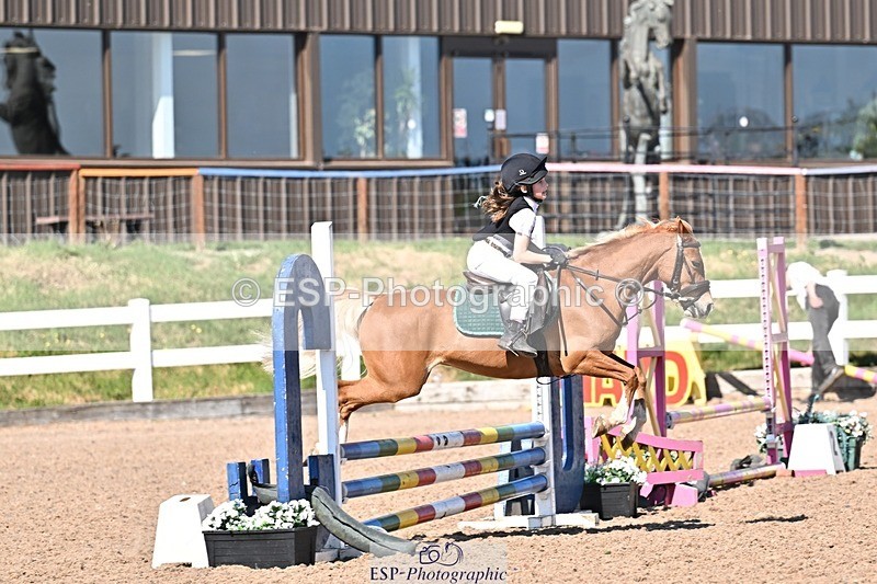 250513-161620-00211 - Clr Rnd & 60cm