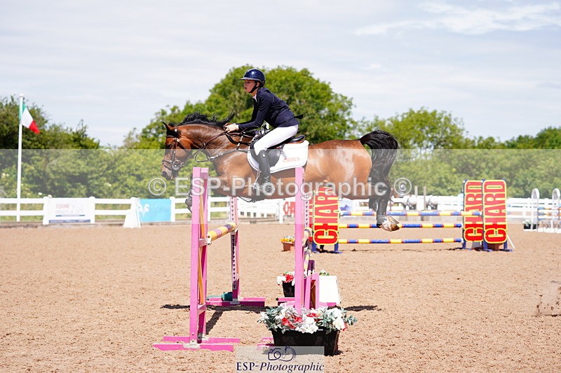 240629A-120512-05183 - Cls 18 Newcomers and 1m Open