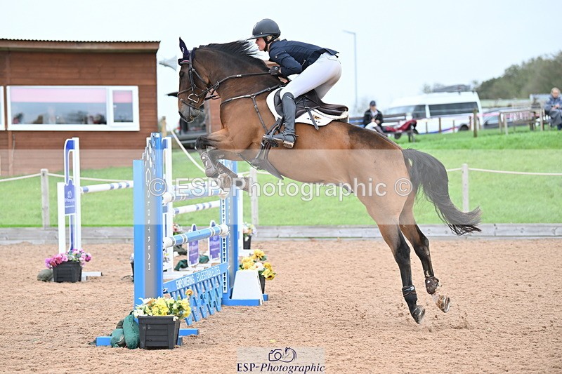 231013A-142227-02669 - Cls 9 Foxhunter & 1.20m Open